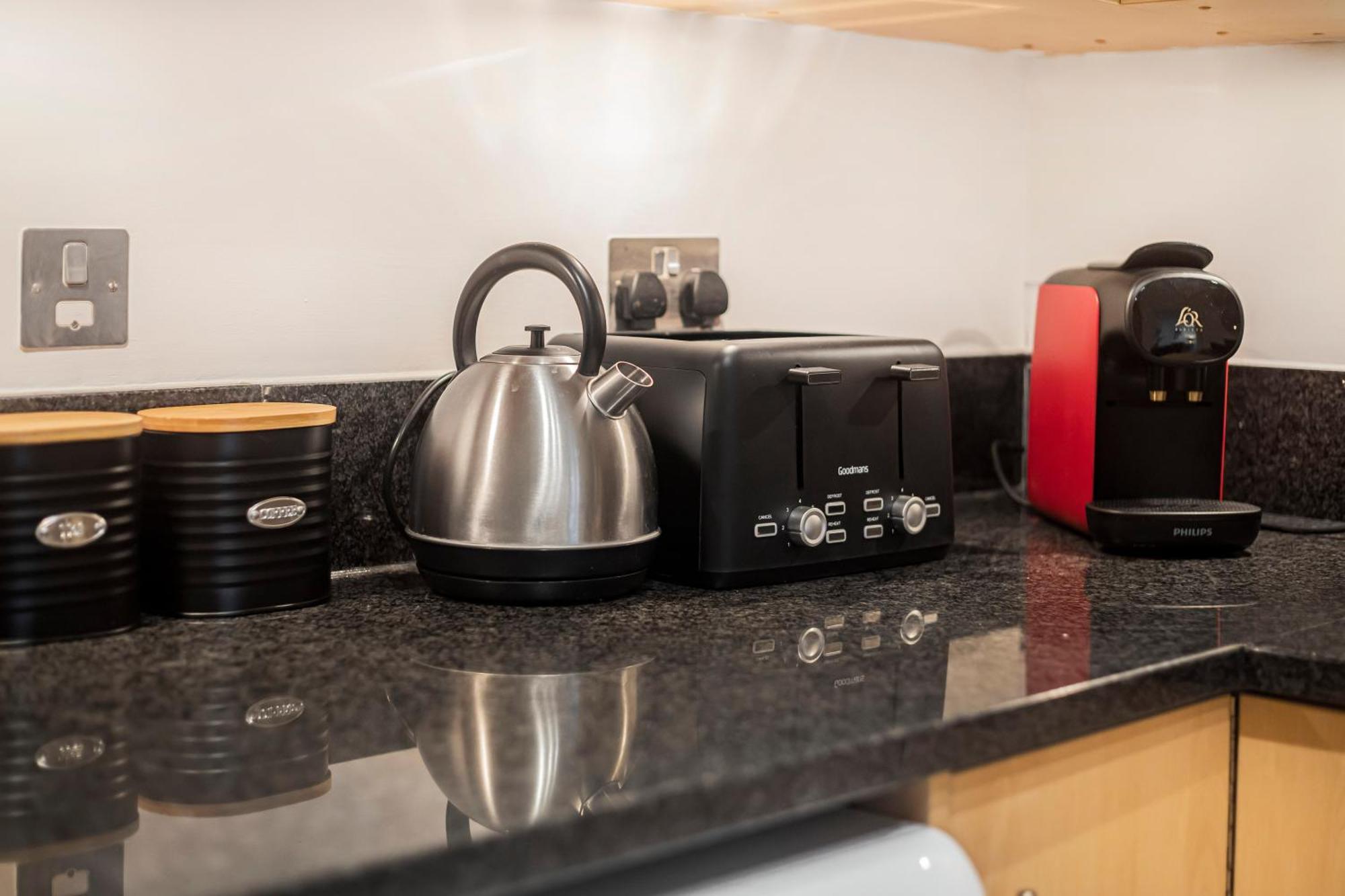 Athera - Hoxton Square 2 Bed, 2 Bath Entire Private Apartment Londres Exterior foto